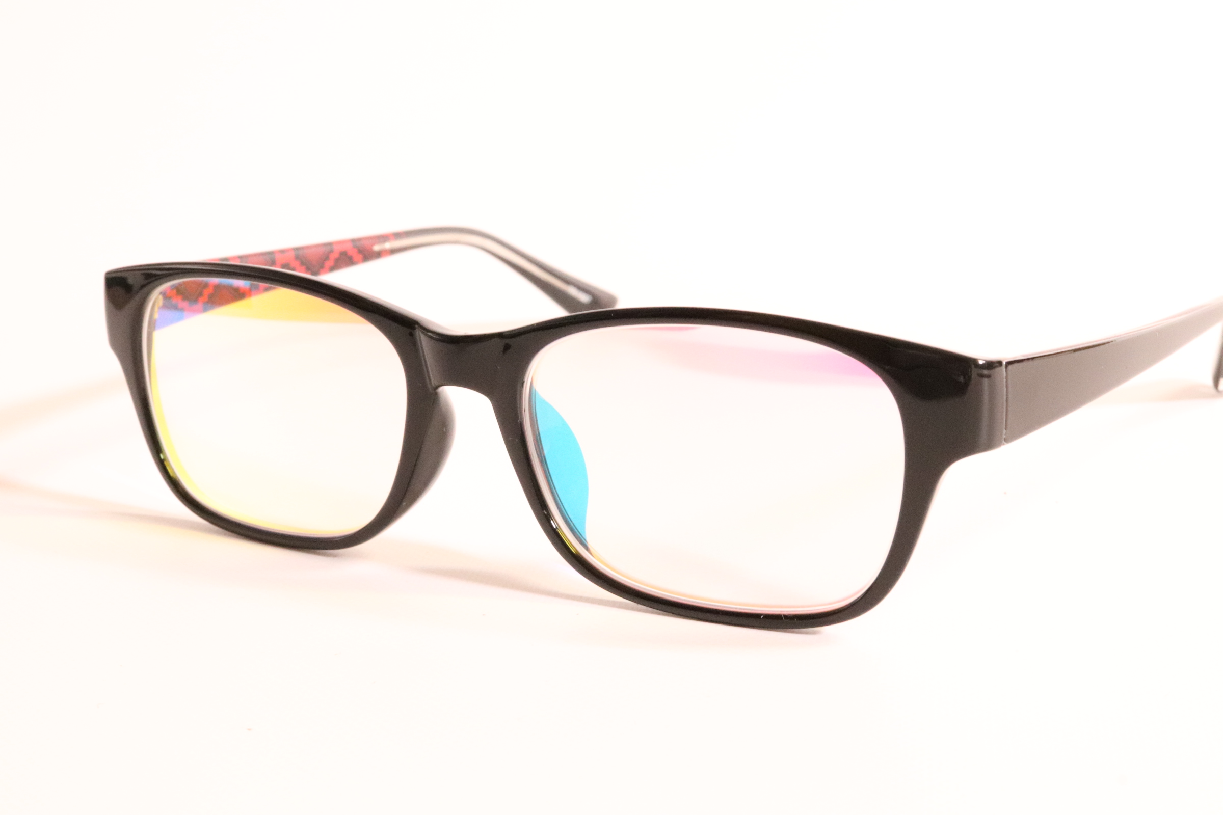 色覚補正レンズはお任せください】兵庫県尼崎市。