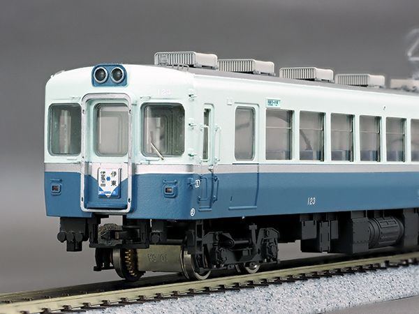 Zug1/80プラキット 伊豆急行100系【A】伊豆急クモハ110+クハ150（Mc+Tc