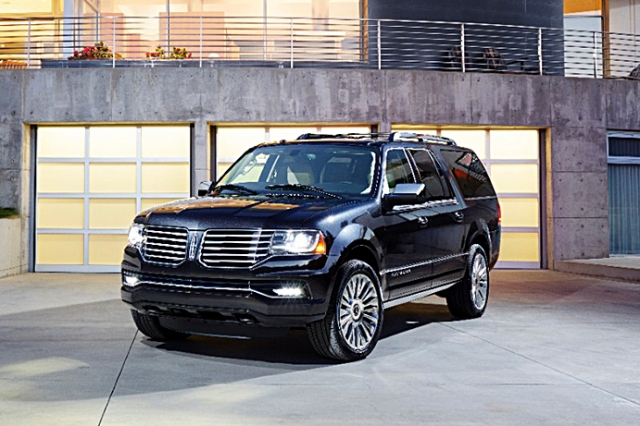 速報】2015 リンカーンナビゲーター (LINCOLN NAVIGATOR) | アメ車と逆