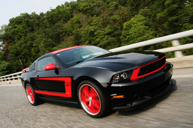 フォード・マスタング BOSS 302 LOOK | アメ車と逆輸入車の総合情報