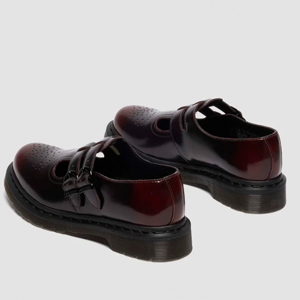 大人気のメリージェーンから新色でました🩰🎵🍒 │ドクターマーチン