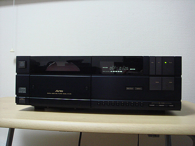 Aurex XR-Z90(東芝) 1982年 | 古いハードに囲まれて since2011