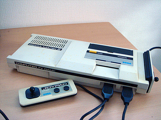 SEGA マークⅢ (SEGA) 1985年 | 古いハードに囲まれて since2011