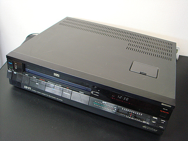 HR-D725 (Victor) 1983年 | 古いハードに囲まれて since2011