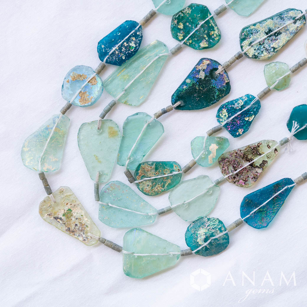 ローマンガラス ペアシェイプ｜銀化の煌めきを宿した古代の欠片 – ANAM