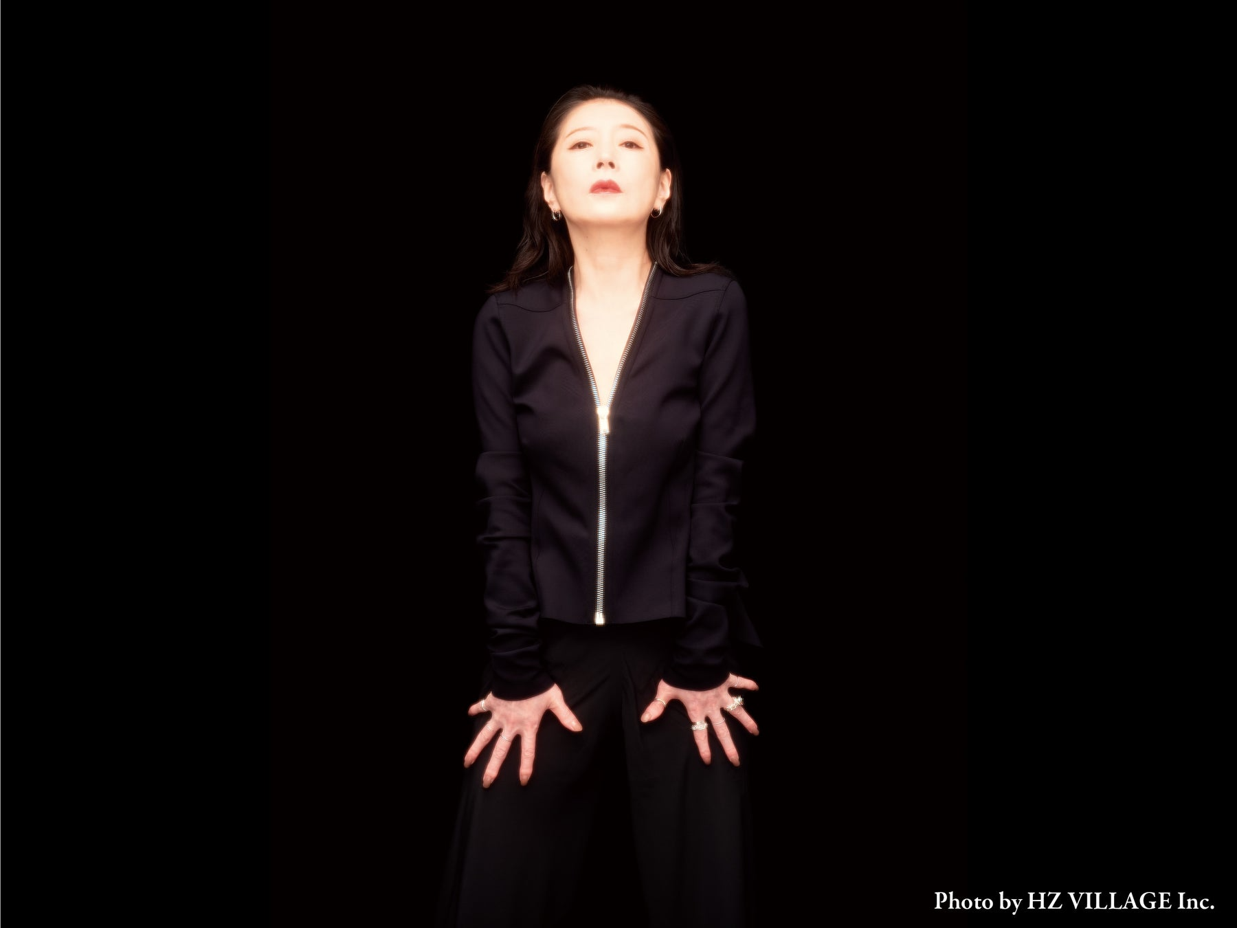 中森明菜さんが撮影で着用したジャケットが「エイズ孤児支援の