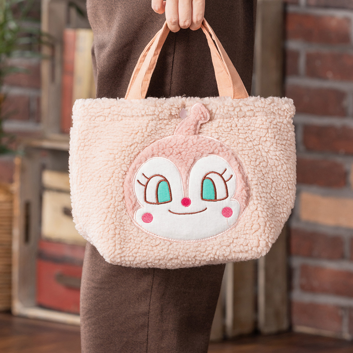 ドキンちゃんボアランチトート｜アイテム｜アンパンマンキッズ