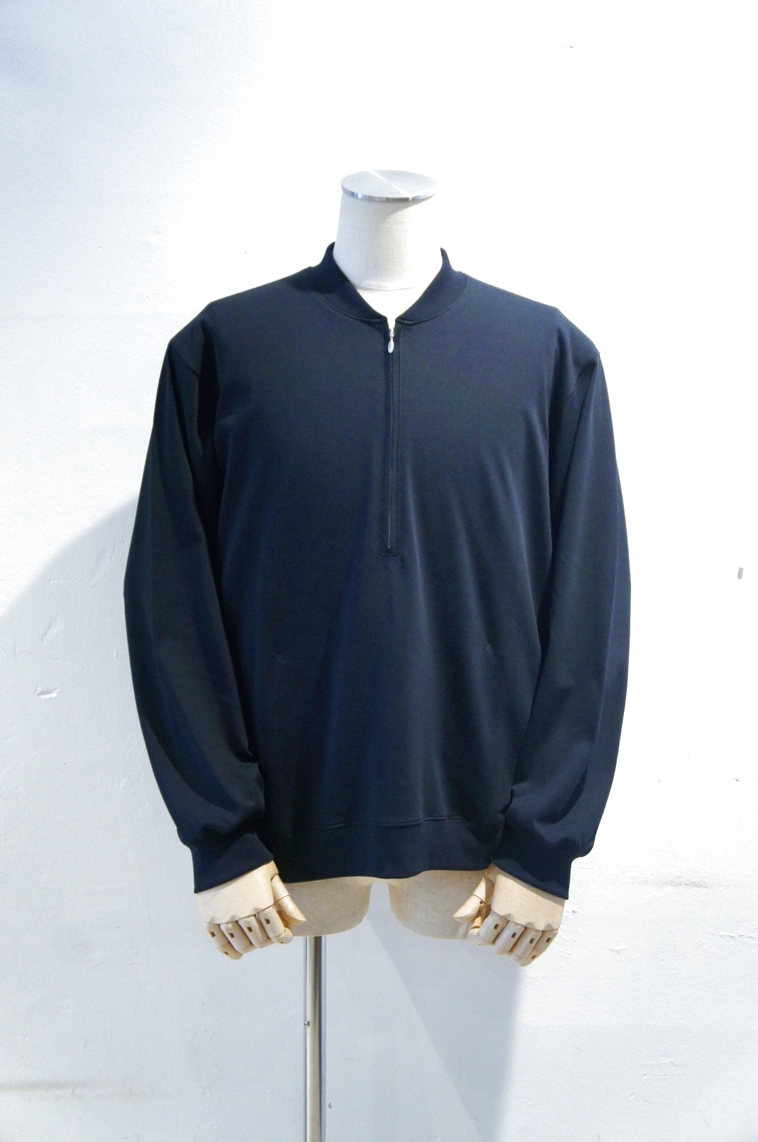 STILL BY HAND（スティルバイハンド） ハーフジッププルオーバー