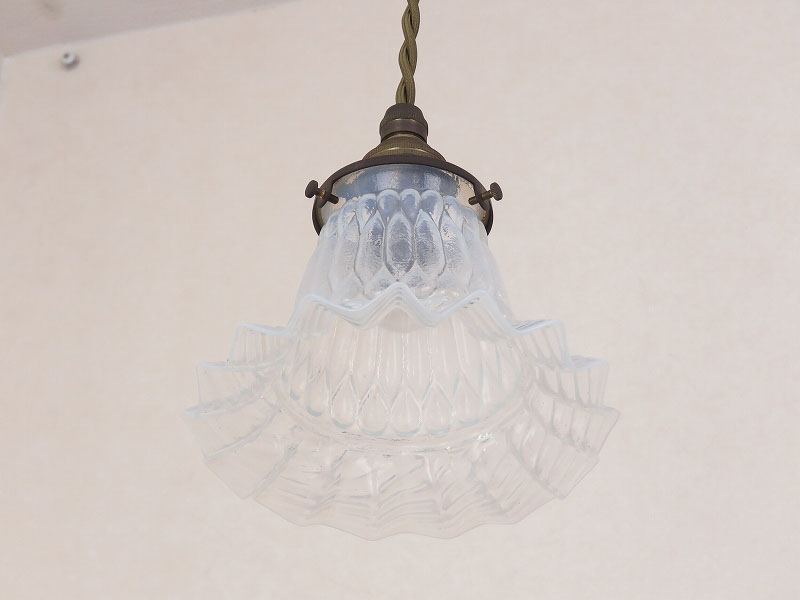 アンティークランプシェード （オパールセントガラス）（5月01日