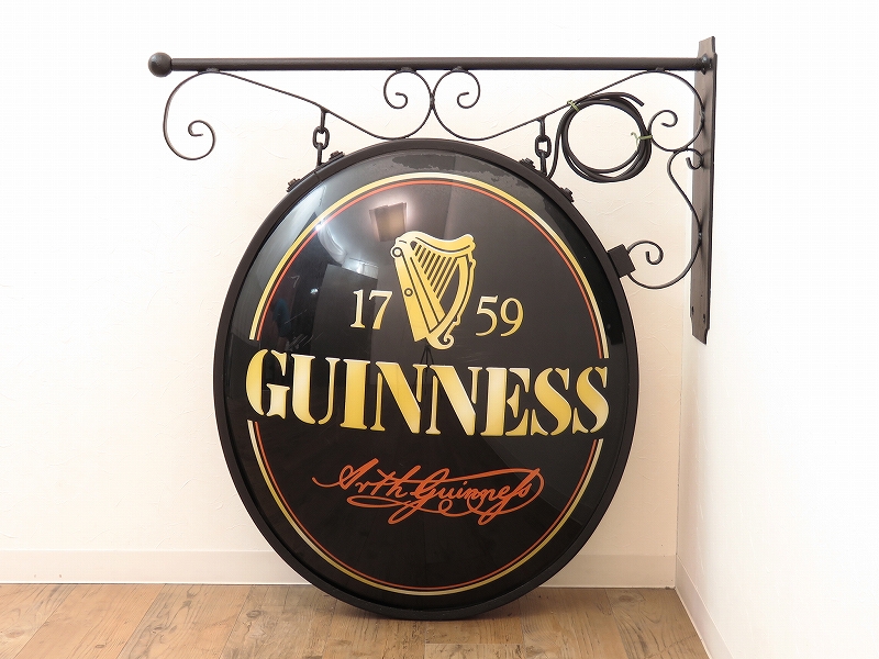 ギネスビール（GUINNESS）のサインボード（外灯の看板）（8月04日