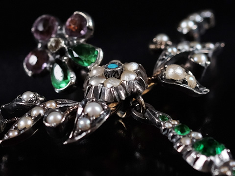 鳩のアンティークブローチ（エメラルド、ダイヤモンド、エナメル