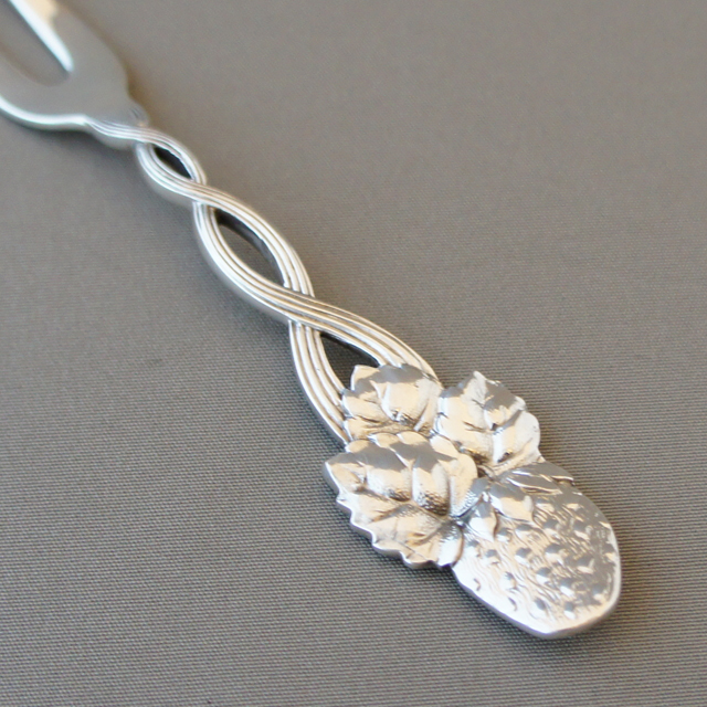 ティファニー「ベリーフォーク ”Strawberry Vine”【在庫1本のみ