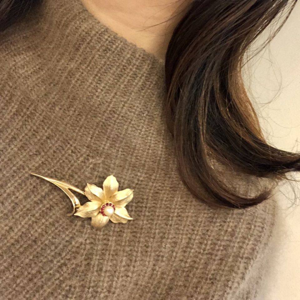 ブーシェ「フラワー ブローチ」《アンティックかとう》