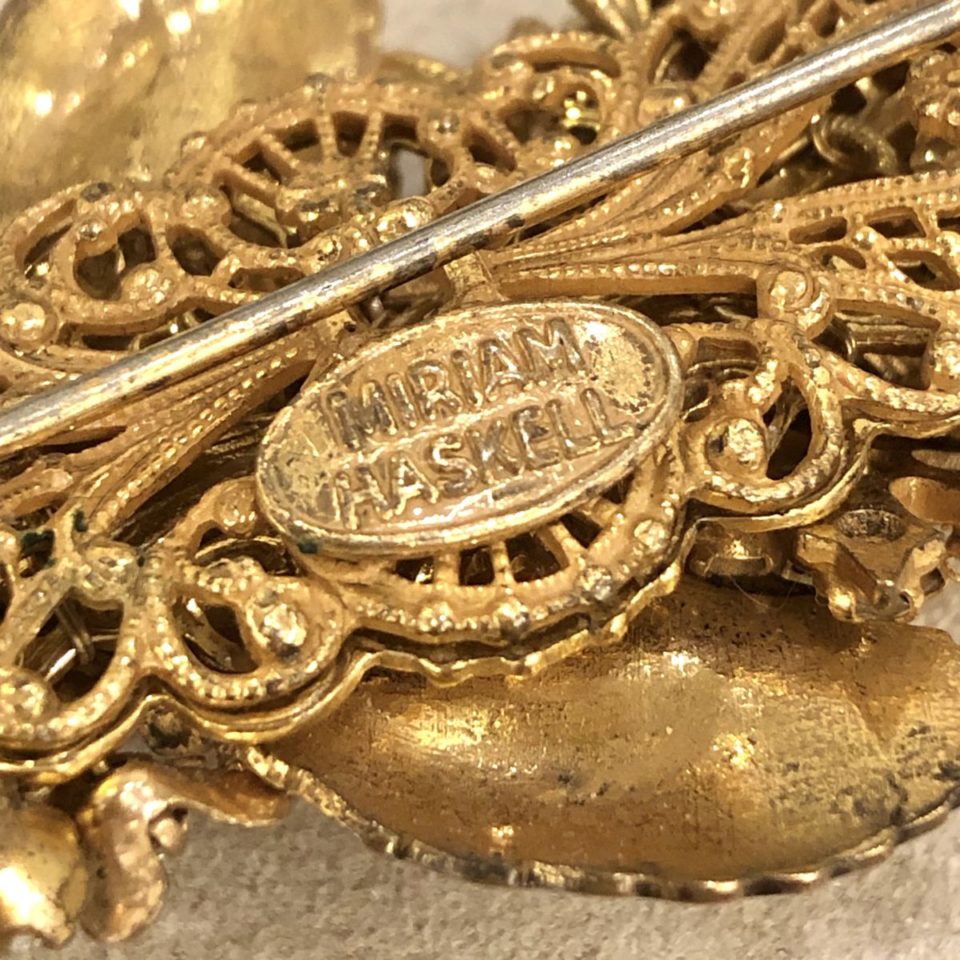 ミリアム・ハスケル「リーフ ブローチ」《アンティックかとう》