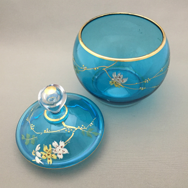 オールド・バカラ 1880年 珍品 サーペンティン 琥珀色ガラス蓋物 小物