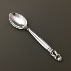 ジョージ・ジェンセン「”Acorn” シュガートング」《アンティックかとう》