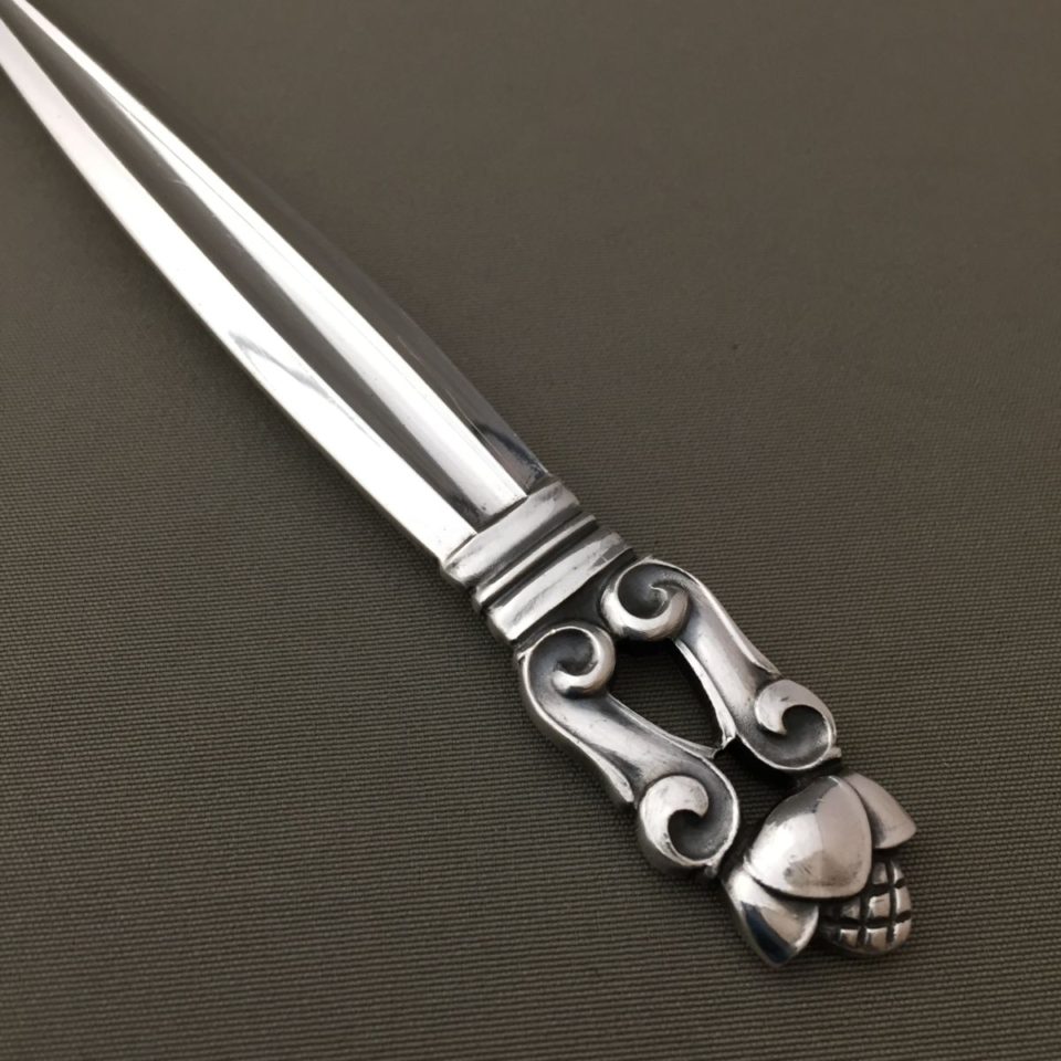 ジョージ・ジェンセン「“Acorn” サービングスプーン（中）長さ16.8cm