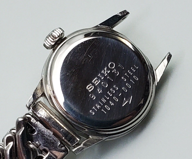 セイコー・ソーラースペシャル・婦人用手巻き【小さくて可愛いく綺麗な