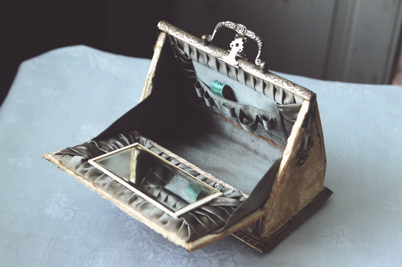 アンティークソーイングボックス 裁縫箱 手芸 メルスリー フランス