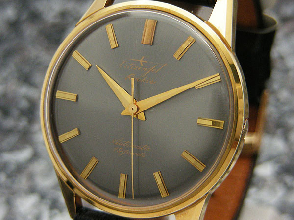 シチズン 全日空×ガンダム クロノグラフ ANA×GUNDAM SKY PROJECT