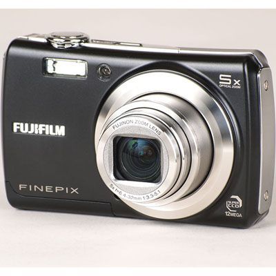 ASCII.jp：ワイドダイナミックレンジ搭載の強力コンパクト機 富士