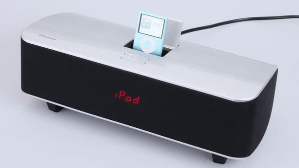 ASCII.jp：デジタル接続でiPod内の音楽を高品位に楽しむ (1/3)