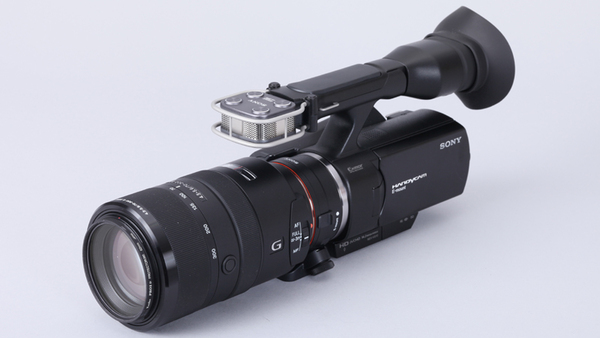 ASCII.jp：レンズ交換こそ最大の魅力！ ソニー「NEX-VG10」 (1/4)