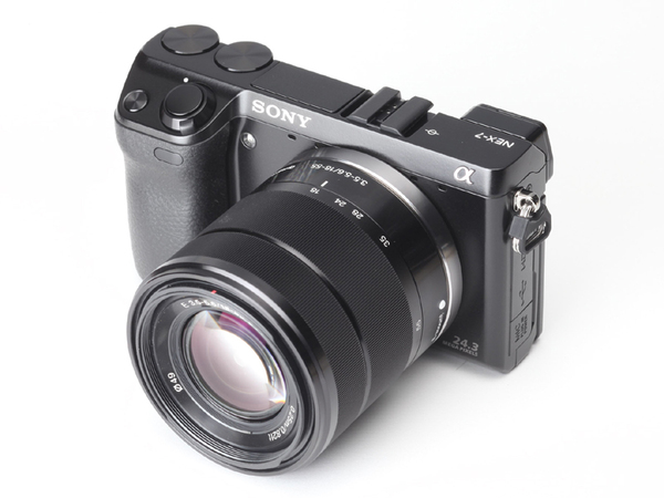 ASCII.jp：もう待てない!? NEXシリーズの最上位機種「NEX-7」を