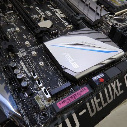 ASCII.jp：機能満載！ 豪華仕様のZ170マザー「Z170-DELUXE」