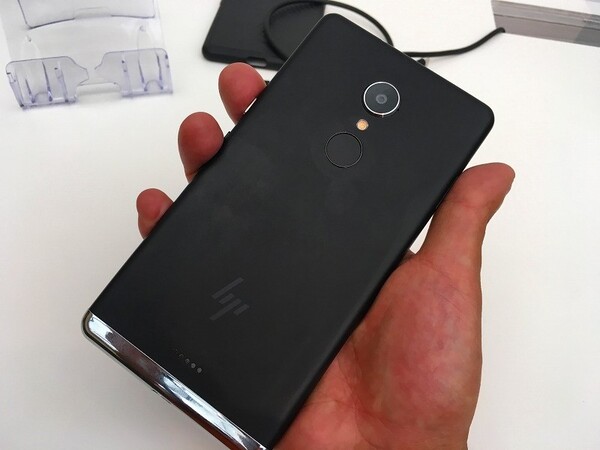 最強Windowsスマホ「HP Elite x3」9月5日発売で8万4024円 - 週刊アスキー