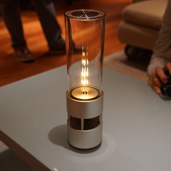 ソニー、インテリアLED照明として使えるBlueoothスピーカーを発売