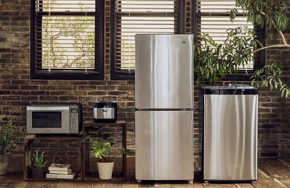 ASCII.jp：ハイアール、ステンレス調で統一したコンセプト家電「URBAN