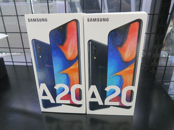 ASCII.jp：水滴ノッチや2眼カメラ搭載の「Galaxy A20」が2万円台