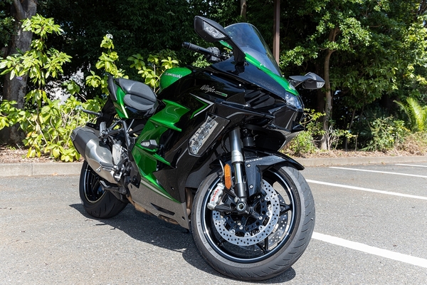 ASCII.jp：トップガン・マーヴェリックに登場するカワサキ「H2」は心を