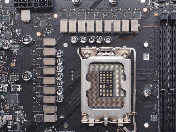 Corei7-13700K + H670マザボ + 32GB(16×2) メモリ Corei7-13700K +