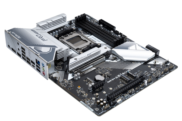 ASCII.jp：Ryzenで自作するならマザーの筆頭候補はおすすめ度☆三つが