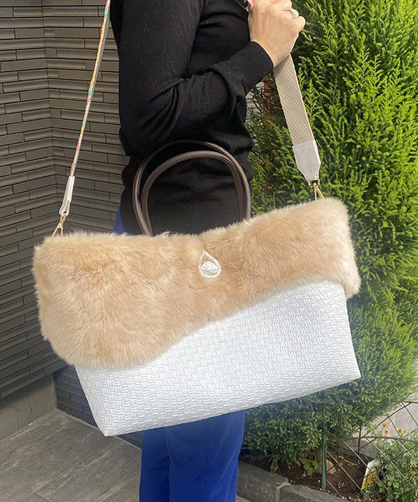 たかちゃん様専用クラフトバンドのファー付きかごバッグと椿の花 ファー