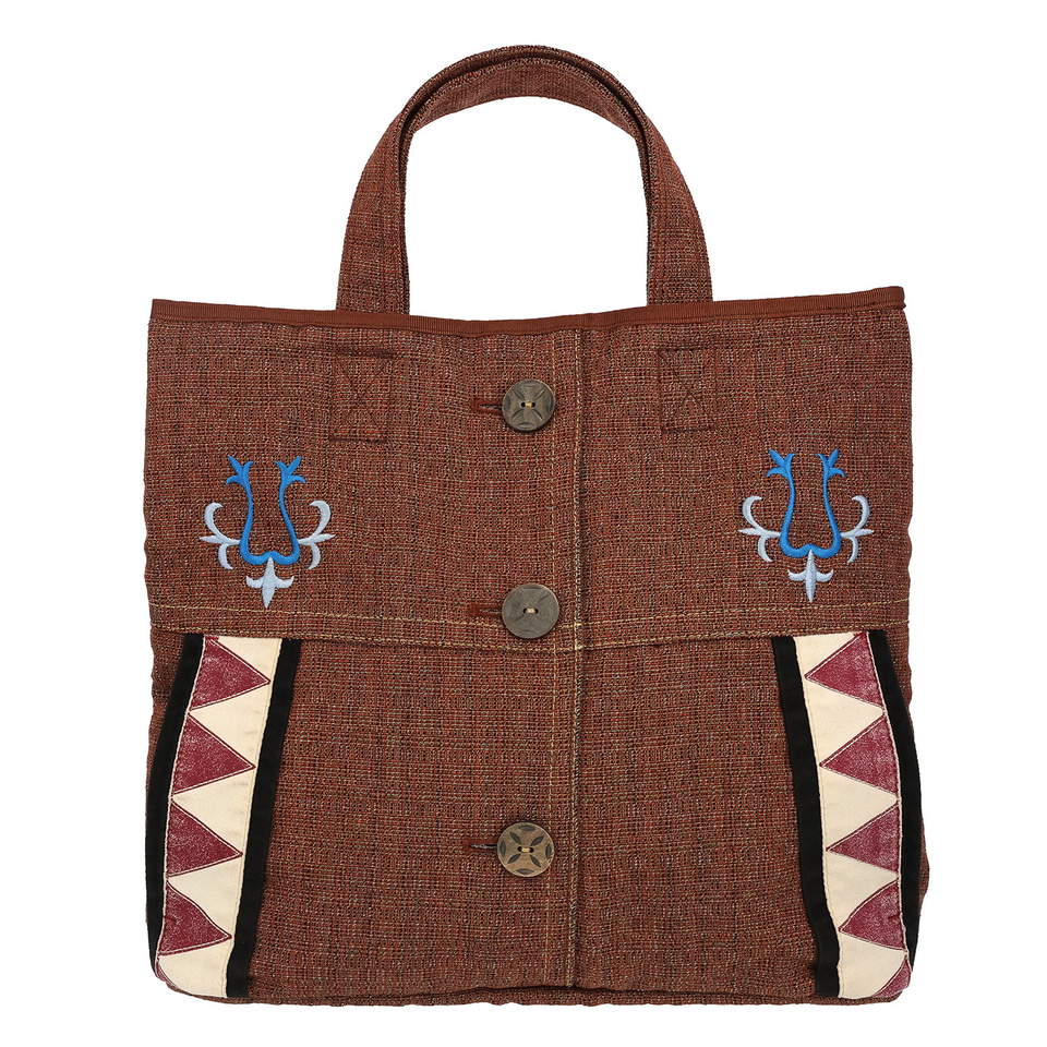 ビッグサンダー・マウンテンやプーさんコーナーなどキャストの衣装を再