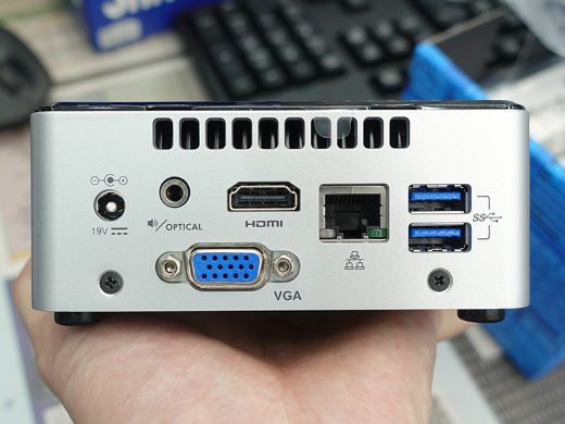 Intel NUC」のベアボーンが5,000円！“かなり綺麗”なジャンク品セール
