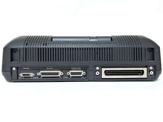 重量は本体のみで約5.8kg！NECのラップトップパソコン「PC-9801LV22