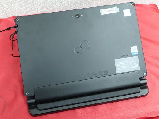 Windows 11対応の2in1タブレット「ARROWS Tab Q738/SB」が19,800円！PC