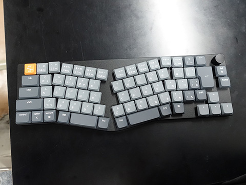 Keychron K11 Max （日本語配列） 茶軸 白いバックライト Keychron K11