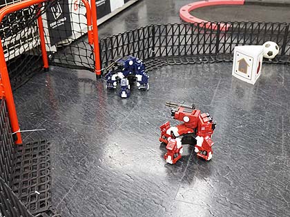 カメラ付きのFPSバトルロボット「GEIO」が発売、スマートフォンで遠隔