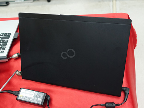 Core i5-10310U搭載の13.3型「LIFEBOOK U9310/E」が34,800円！中古PC