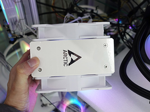 ARCTICの白いCPUクーラー「Freezer 36 A-RGB White」が発売 - AKIBA PC