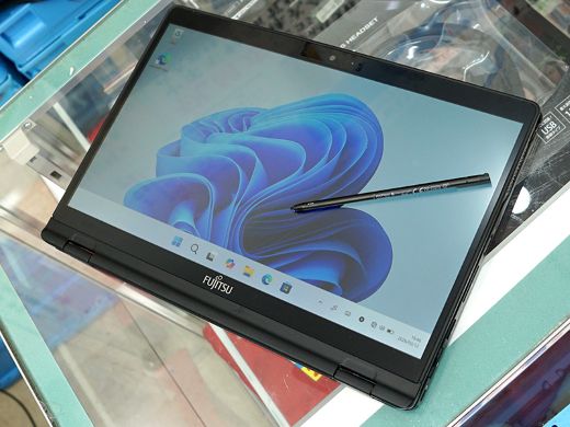 第11世代Core搭載の13.3インチ2in1「LIFEBOOK UH10/E3」が34,800円！訳