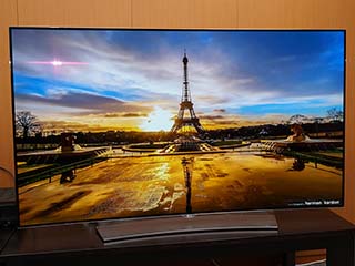 65型4K有機ELテレビ登場。LG OLED TV「65EG9600」は実売100万円 - AV Watch