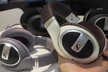 ゼンハイザー、ヘッドフォン「HD 599」やBluetooth+NCの「PXC550