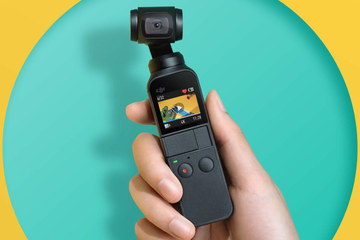 DJI、手のひらサイズでブレずに撮影、スタビライザーカメラ「Osmo