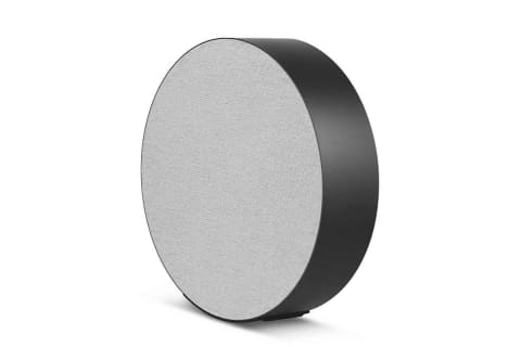 B&O、Norm Architectsコラボの「CONTRAST」。グレー基調の限定カラー